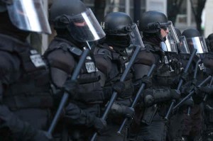 riot-police-food